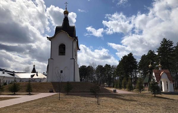 Прогулка по&nbsp;территории Свято-Успенского монастыря в&nbsp;окрестностях Красноярска